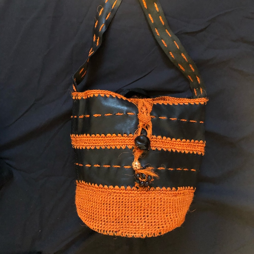 Hand bag